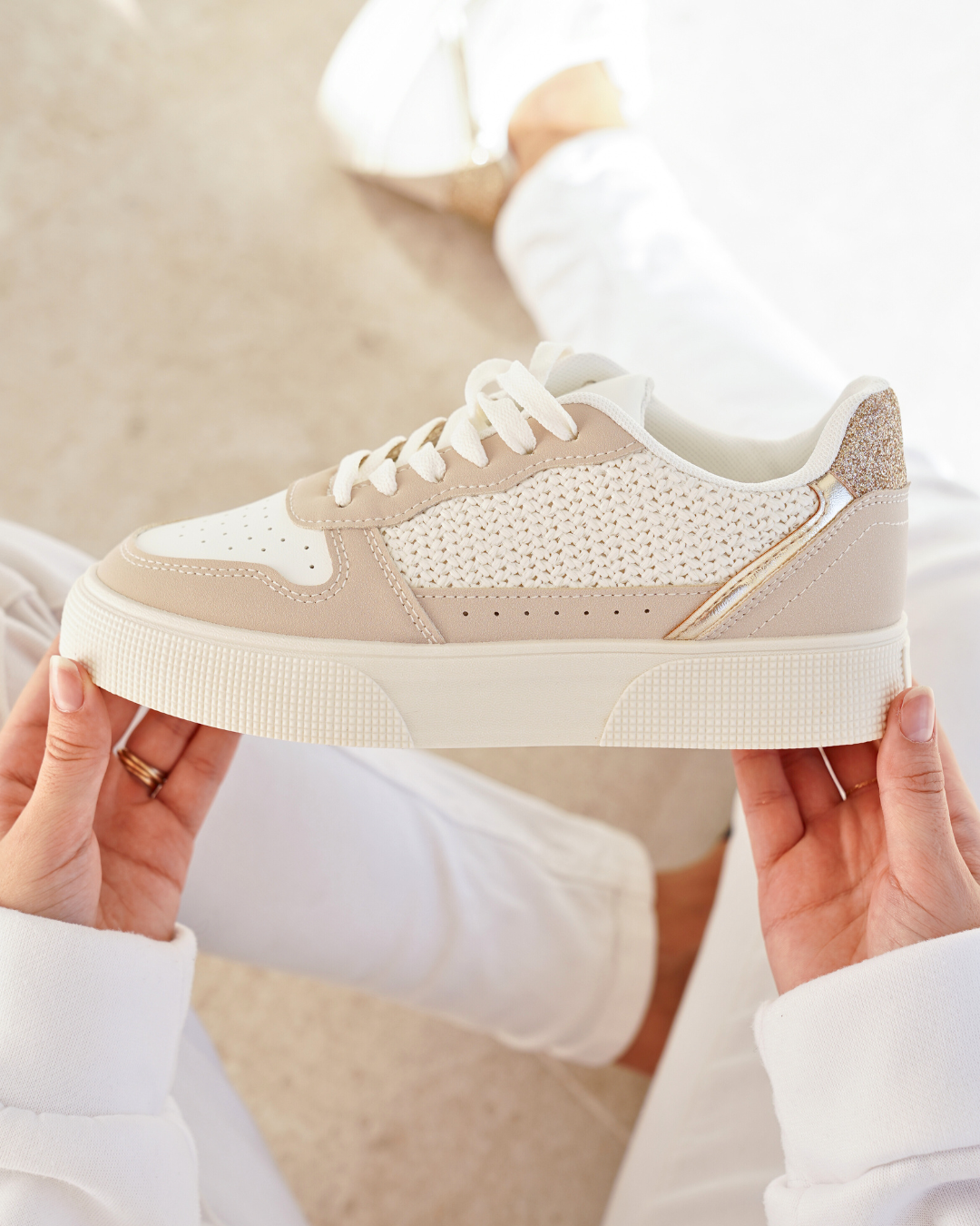 Basket femme compensée beige à lacets - Édith - Casualmode.fr