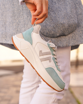Basket femme compensée bleu pastel à lacets - CL89 PASTEL - Casualmode.fr