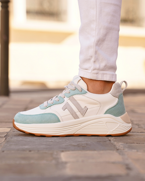 Basket femme compensée bleu pastel à lacets - CL89 PASTEL - Casualmode.fr