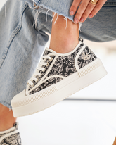 Basket femme toile noire à lacets - Imala - Casualmode.fr