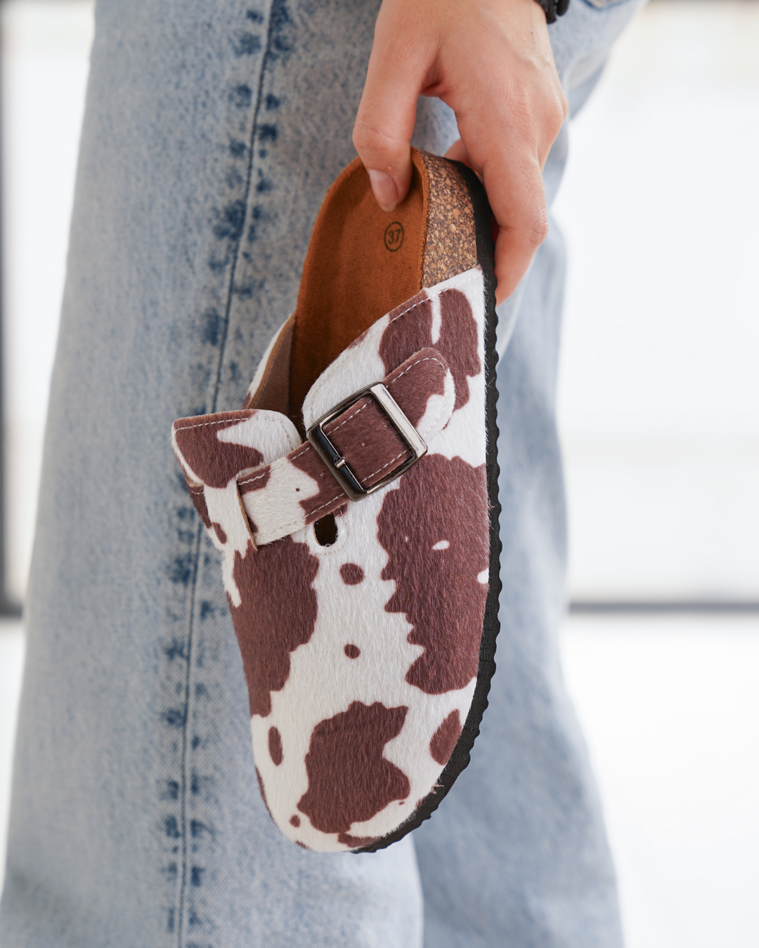 Mules femme blancs avec boucle - Judy - Casualmode.fr