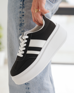 Basket femme compensée noire à lacets - Mareva - Casualmode.fr