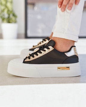Basket femme compensée noire à lacets - Raquel - Casualmode.fr