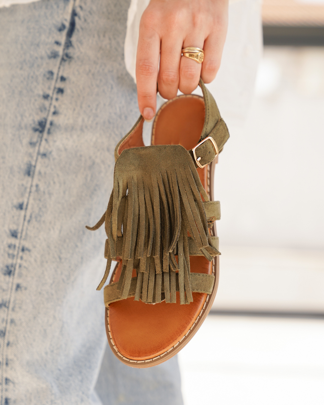 Sandale femme plate kaki - Laura - Casualmode.fr