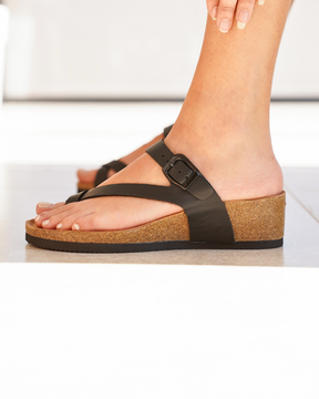 Sandale femme compensée mule noire - Basma - Casualmode.fr