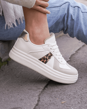 Basket femme compensée léopard à lacets - Alicia - Casualmode.fr