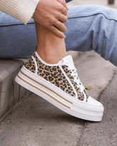 Basket femme compensée léopard à lacets - Ludivine - Casualmode.fr