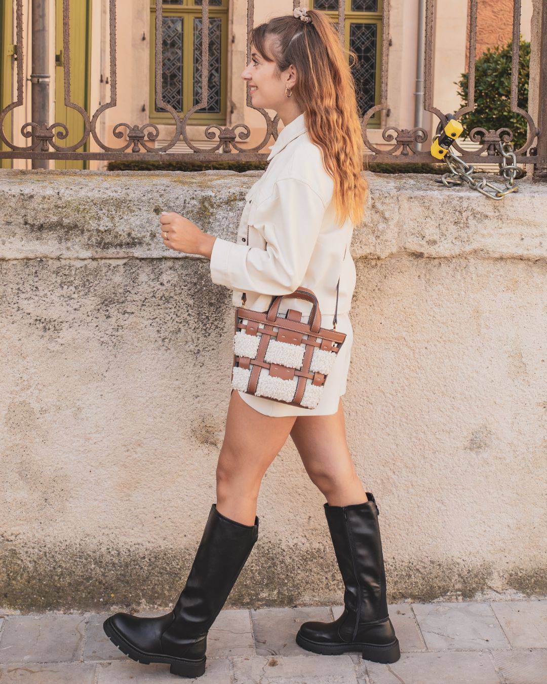 Botte femme noire semelle plate - Maeve - Casualmode.fr