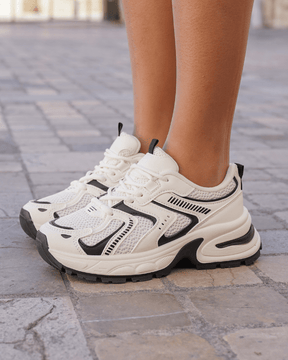 Basket femme compensée beige à lacets - Talia - Casualmode.fr