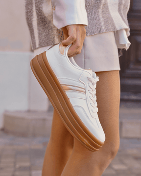 Basket femme compensée blanche à lacets - Ondine - Casualmode.fr