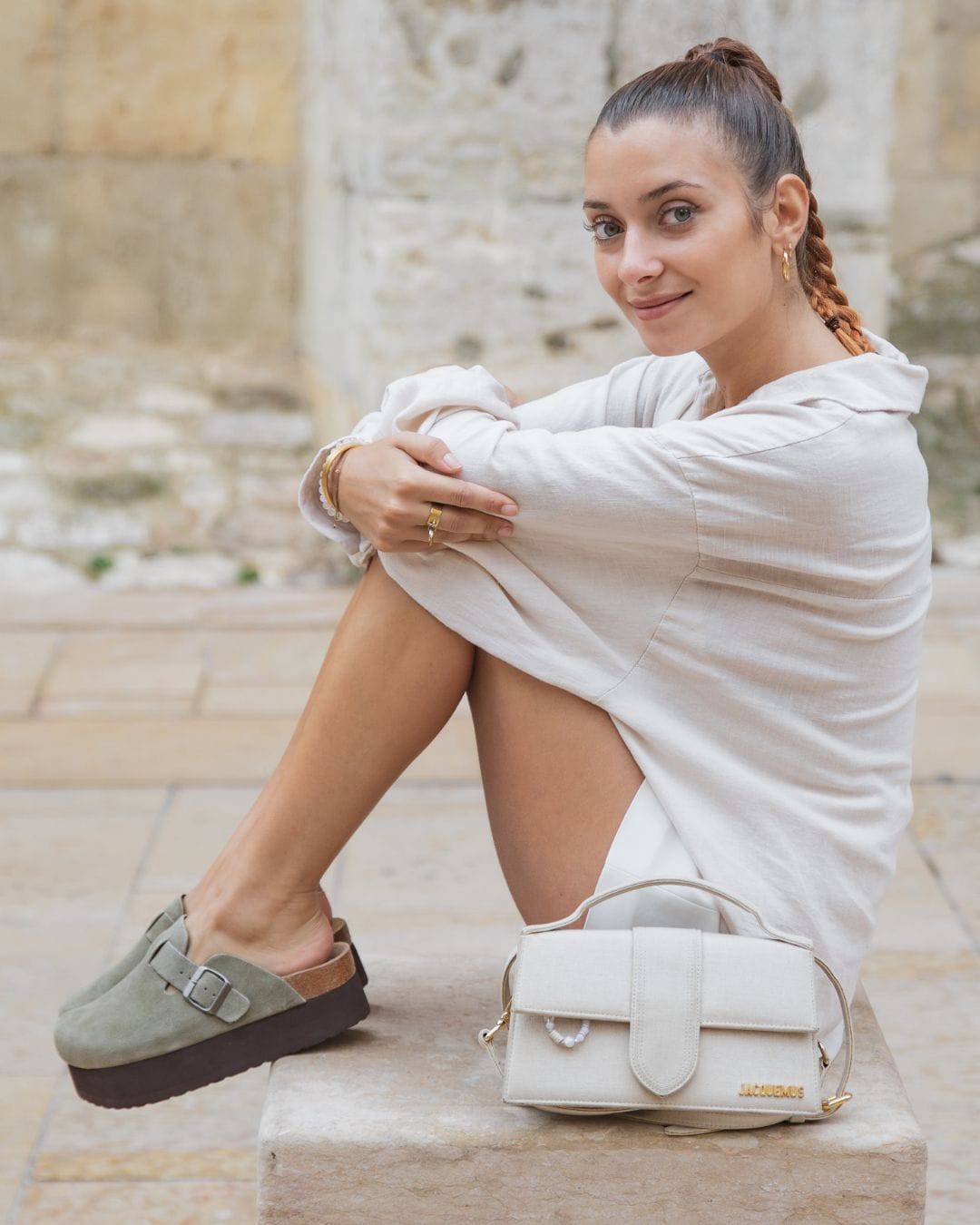 Sabots femme en CUIR kaki avec boucle - Clara - Casualmode.fr