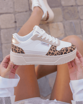 Basket femme compensée léopard à lacets - Aliana - Casualmode.fr