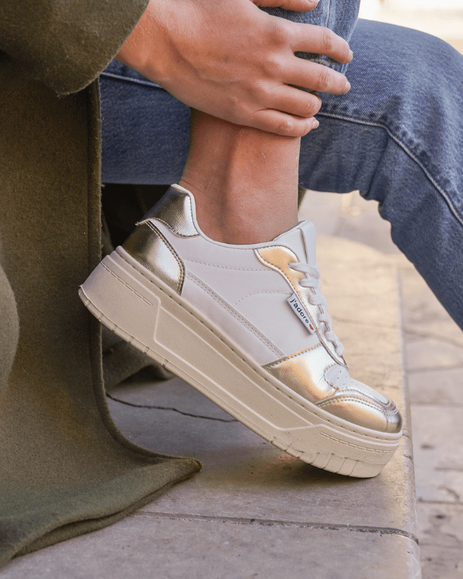 Basket femme compensée dorée à lacets - Aliana - Casualmode.fr
