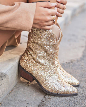 Bottines femme santiag dorées à talon - Olivia - Casualmode.fr