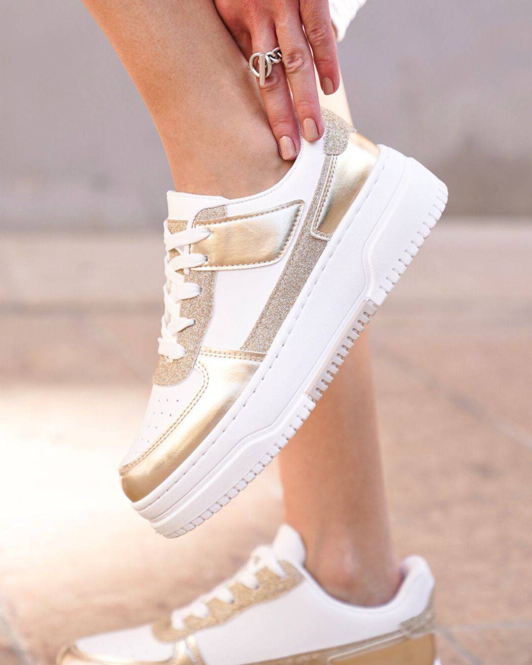 Basket femme dorée à lacets - Noe - Casualmode.fr