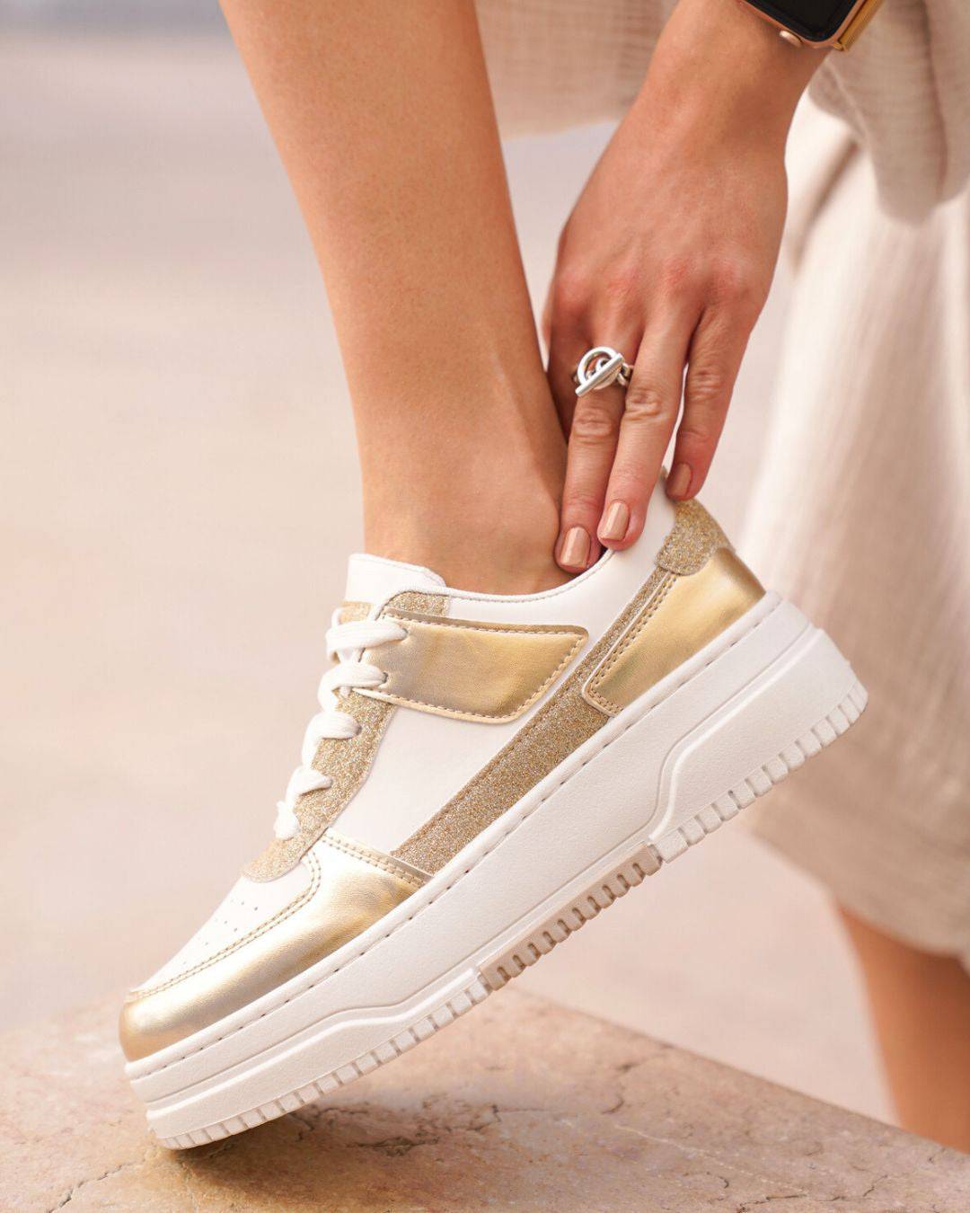 Basket femme dorée à lacets - Noe - Casualmode.fr