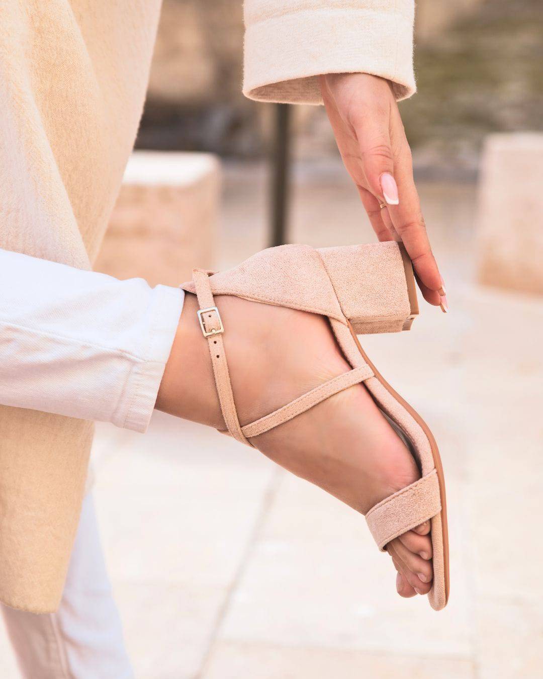 Sandale femme talon carré beige - Alma - Casualmode.fr