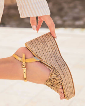 Sandale femme compensée doré - Aisha - Casualmode.fr