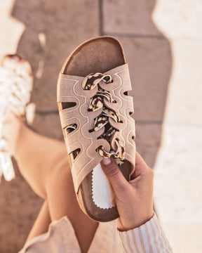 Sandale femme plate confort taupe - Laëtitia - Casualmode.fr