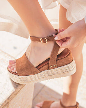 Sandale femme compensée CUIR camel - MJNP92 - Casualmode.fr