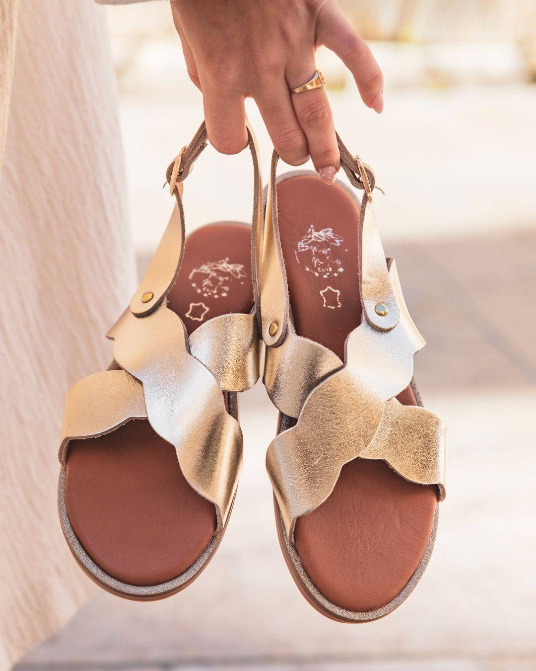 Sandale plate en CUIR doré - femme - MJNP86 - Casualmode.fr