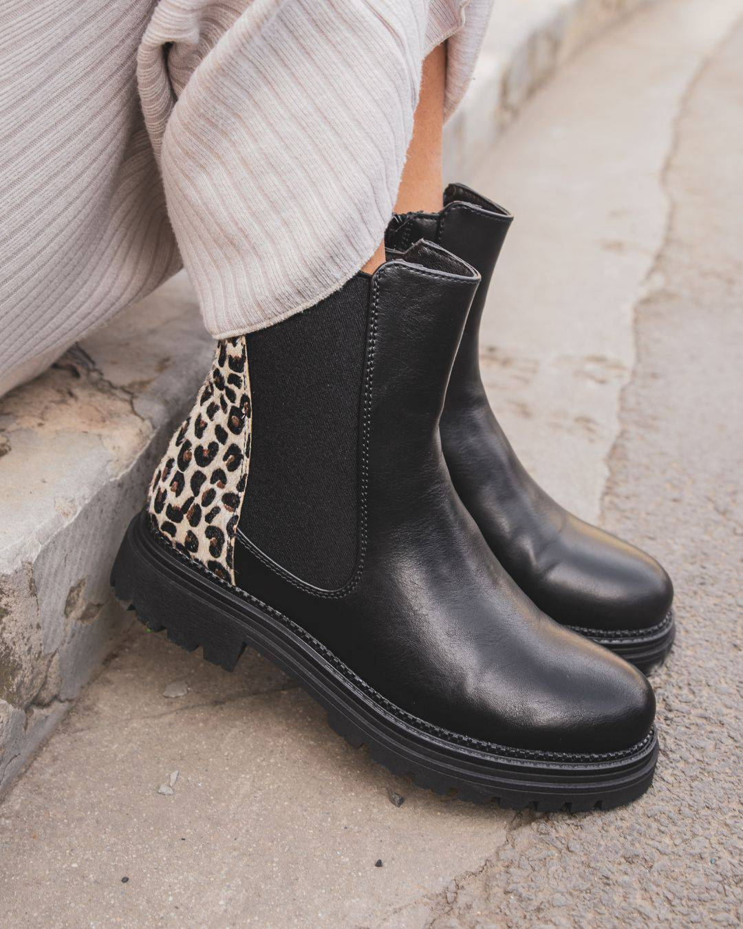 Bottines noires femme avec imprimé léopard - Thalia - Casualmode.fr